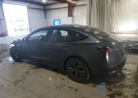 2023 Tesla Model 3 z USA, uszkodzony, nr VIN 5YJ3E1EA5PF682245